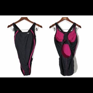 Speedo Athletic One Piece Swimsuit Size 10 Black Pink Swim